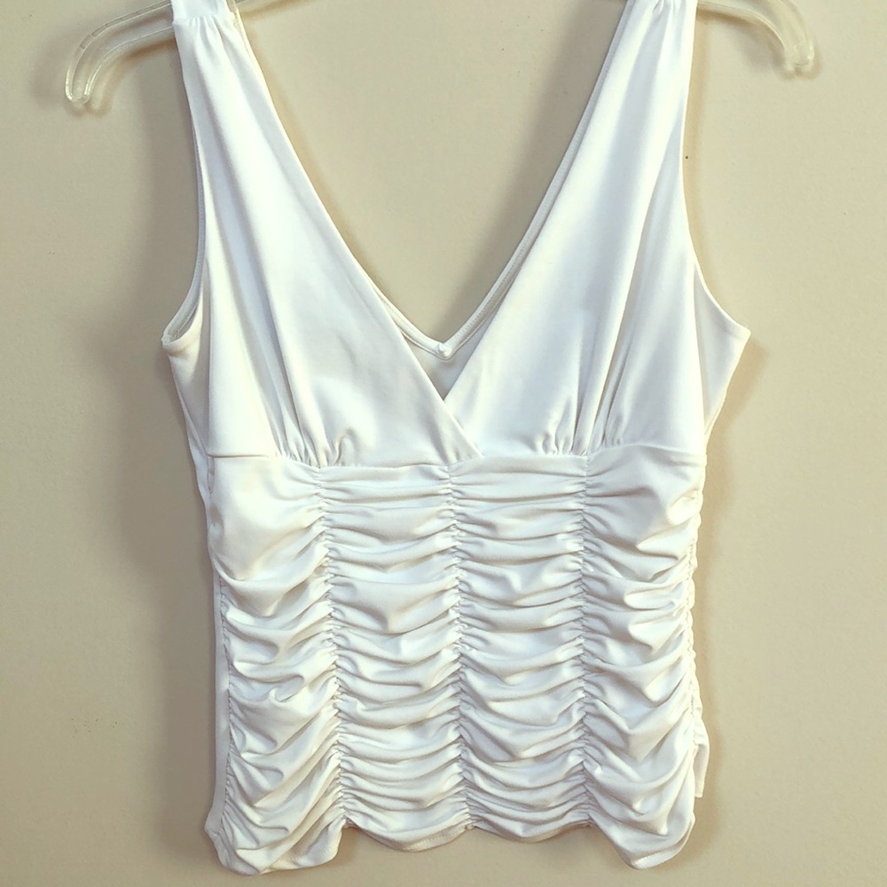 EXPRESS! Deep V sleeveless, gathered top size S